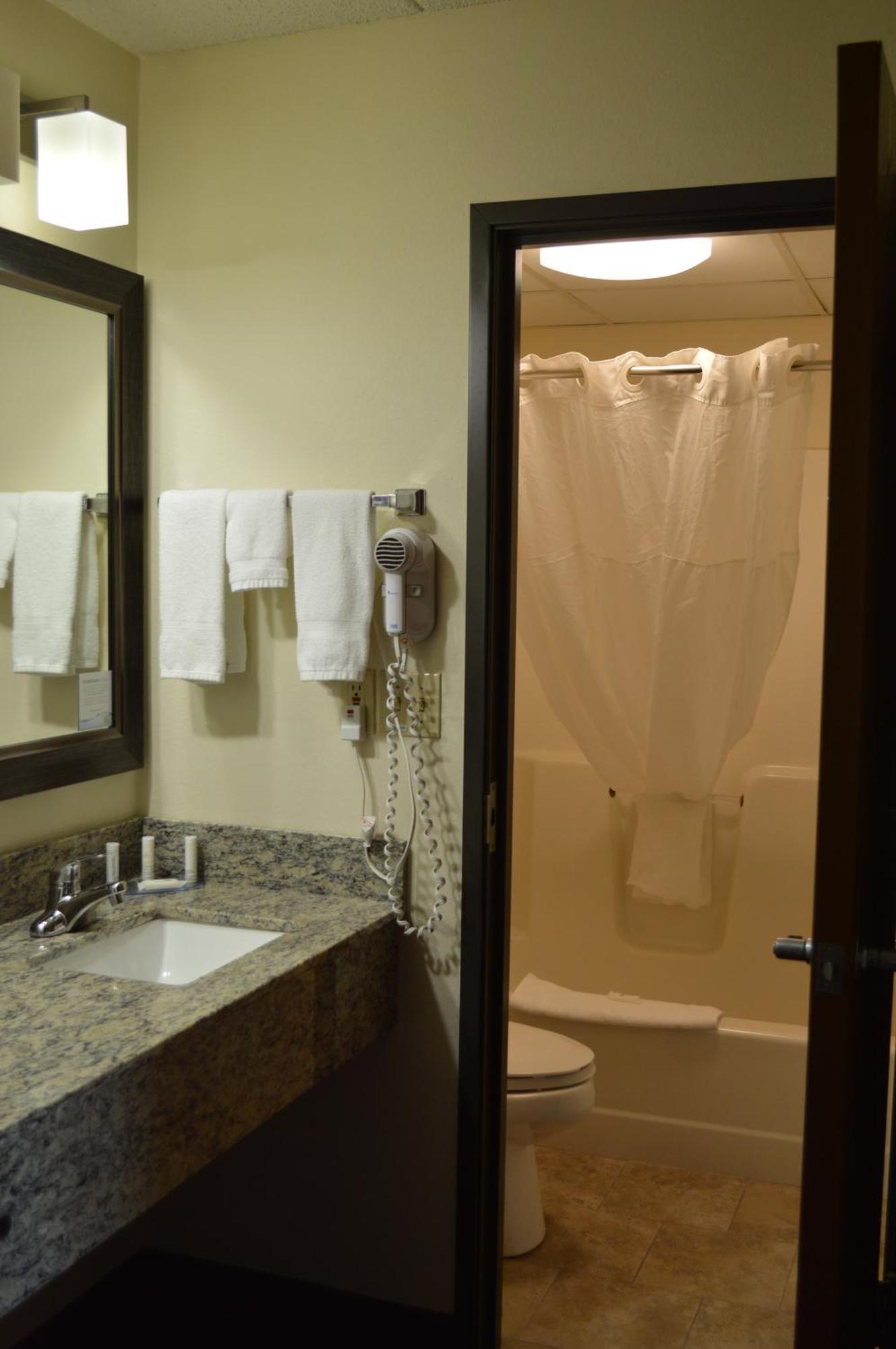 Americinn By Wyndham Spencer Exteriér fotografie